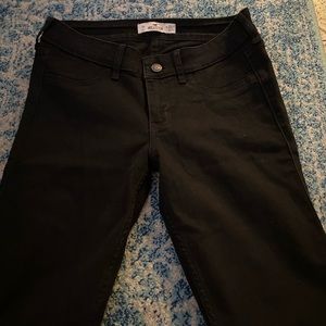 Hollister black skinny jeans